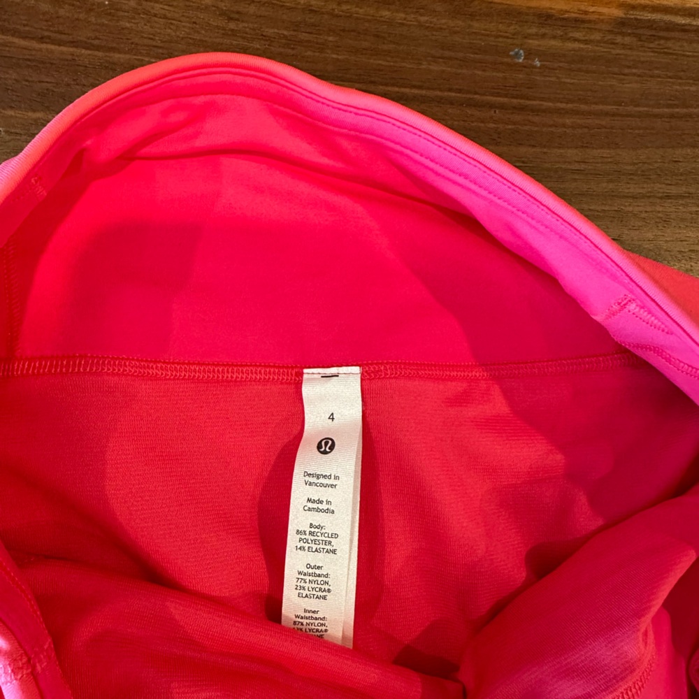 NWT lululemon speed up lip gloss shorts - Picture 3 of 5